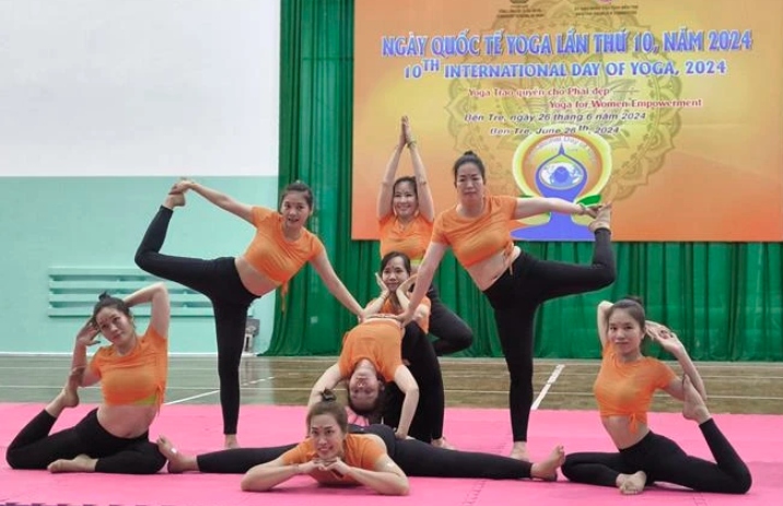 International Yoga Day marked in Ben Tre for first time